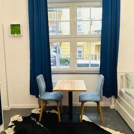 Bp-est Corvin * Budapesta